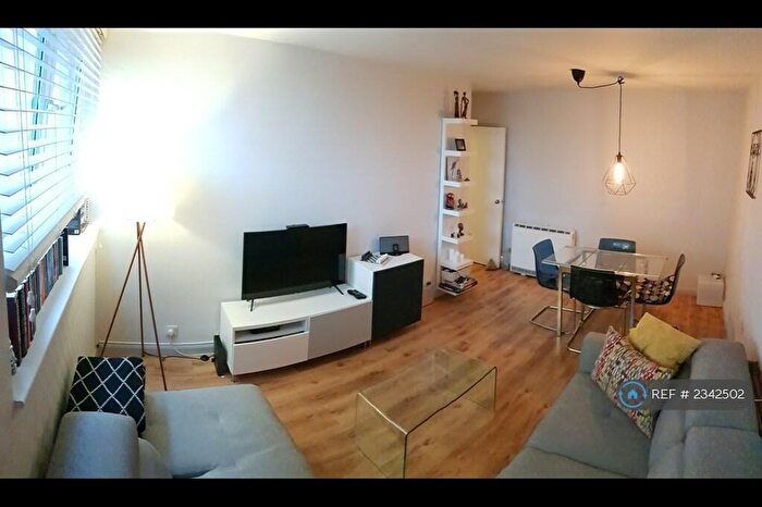 1 Bedroom Flat To Rent In Stour Road, Dagenham, RM10