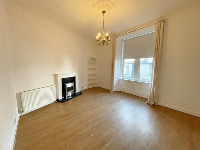 2 Bedroom Flat To Rent In Gateside Street, Largs, North Ayrshire, KA30