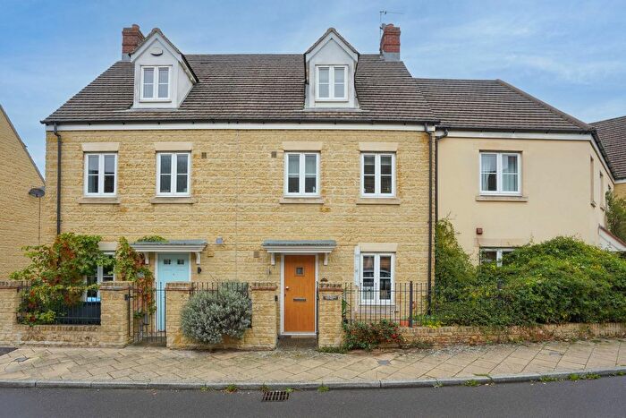 2 Bedroom Terraced House For Sale In Waterford Road, Witney, OX28