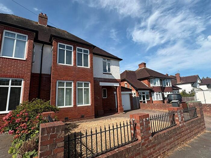 4 Bedroom Semi Detached House To Rent In Pinhoe, EX4