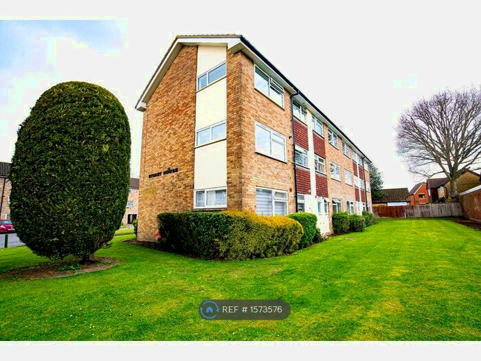2 Bedroom Maisonette To Rent In Stuart House, Horsham, RH13