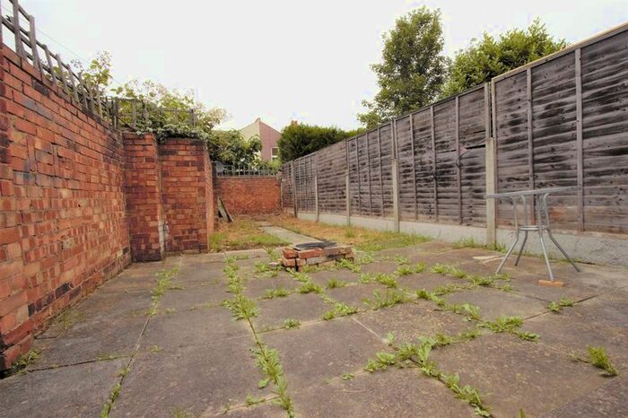 5 Bedroom Property To Rent In Lancaster Road, London, N11