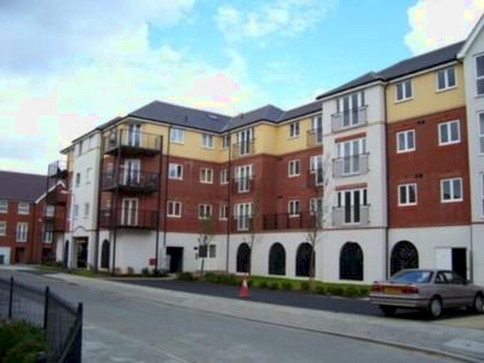 1 Bedroom Apartment To Rent In Pettacre Close, West Thamesmead, SE28