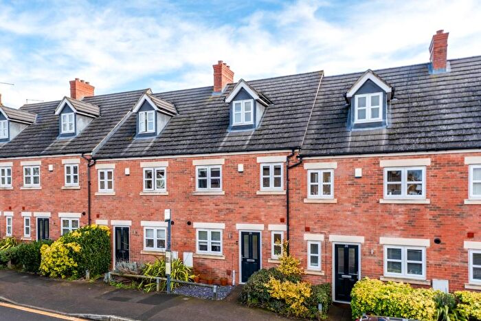 3 Bedroom Town House For Sale In Cranford Road, Burton Latimer, NN15
