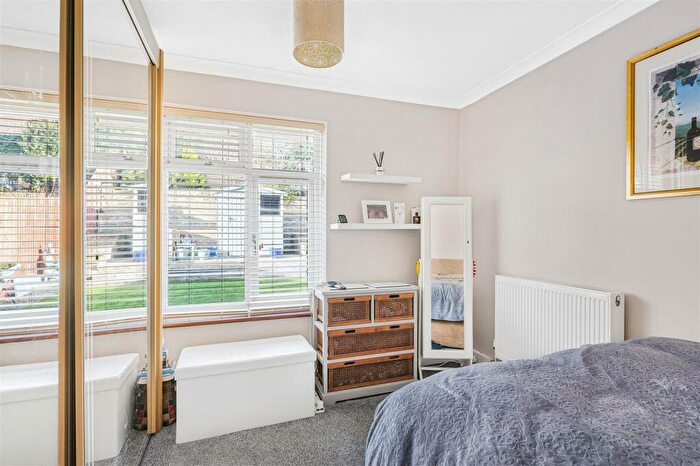 2 Bedroom Detached Bungalow For Sale In Kennedy Way, Newhaven, BN9