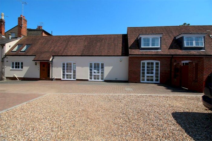 2 Bedroom Mews To Rent In Tilehouse Street, Hitchin, SG5