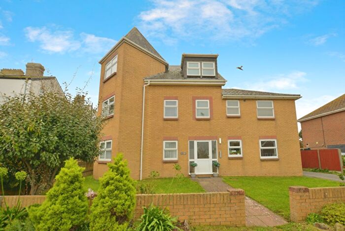 1 Bedroom Flat For Sale In St. Nicholas Road, Littlestone, New Romney, Kent, TN28