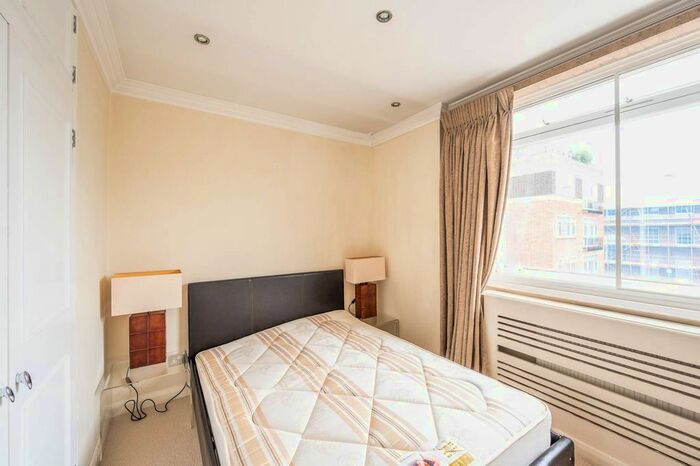 2 Bedroom Flat To Rent In Nottingham Terrace, Marylebone, London, NW1