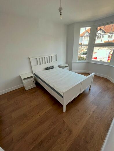2 Bedroom Maisonette To Rent In Hartham Road, Isleworth, TW7