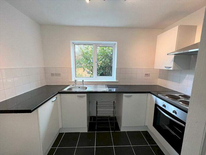1 Bedroom Apartment To Rent In Weydon Lane, Farnham, Surrey, GU9