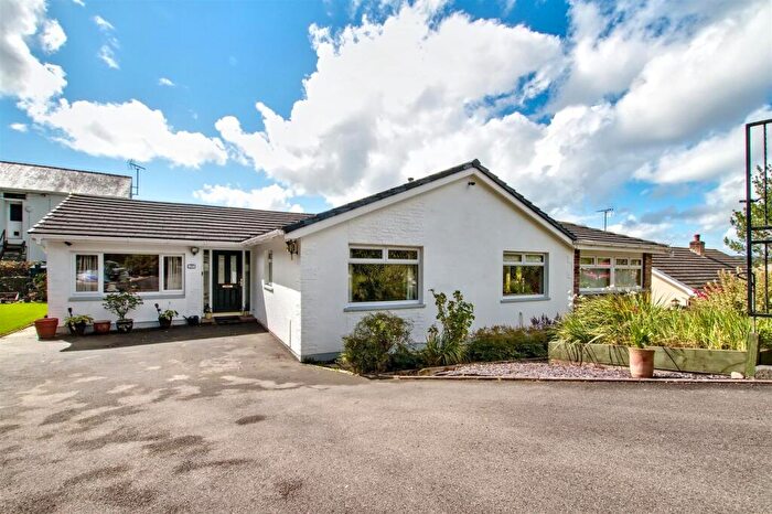 4 Bedroom Bungalow For Sale In Pentrehedyn, Adpar, Newcastle Emlyn, SA38