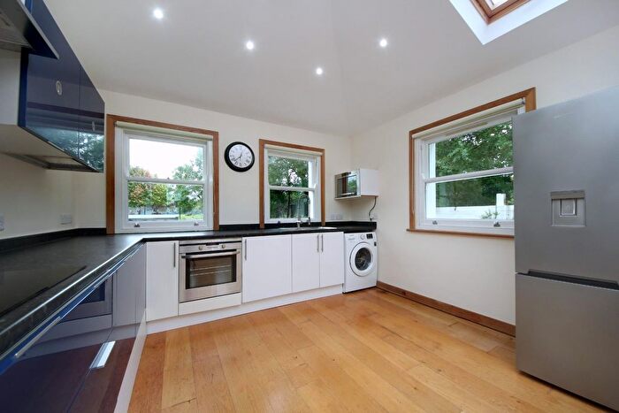 1 Bedroom Flat To Rent In Rosemont Road, London, W3