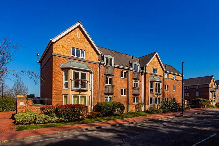 2 Bedroom Apartment To Rent In The Slipway, Penarth, CF64