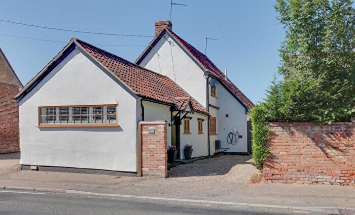 4 Bedroom Detached House To Rent In The Street, Takeley, Bishop's Stortford, CM22