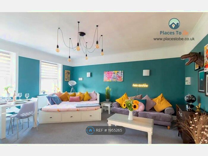 1 Bedroom Flat To Rent In Clarendon Road, Southsea, PO5