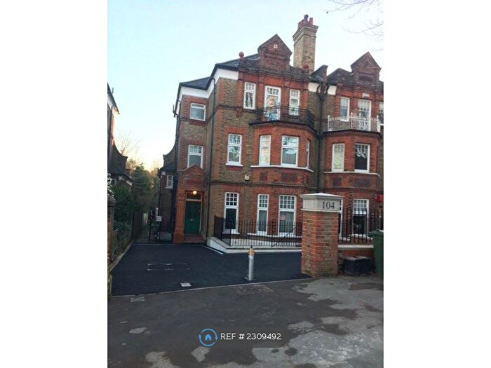 2 Bedroom Flat To Rent In Tulse Hill, London, SW2