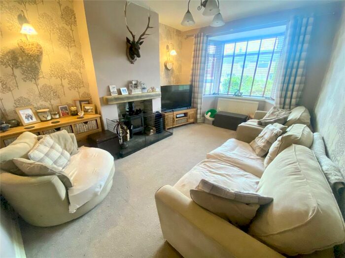 2 Bedroom House To Rent In Bury Road, Radcliffe, M26