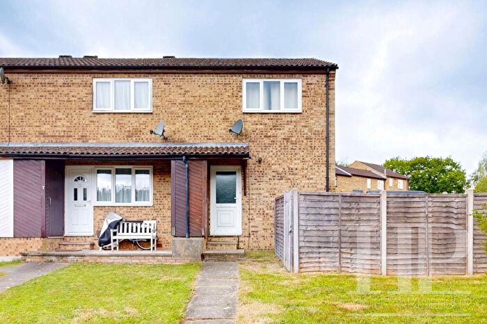 1 Bedroom End Of Terrace House To Rent In Hedgeside, Crawley, RH11