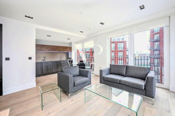 2 Bedroom Flat To Rent In Exchange Gardens, Keybridge London, London, SW8