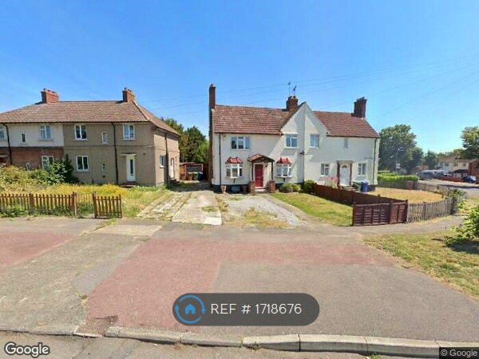 3 Bedroom Semi-Detached House To Rent In Hall Avenue, Aveley, South Ockendon, RM15