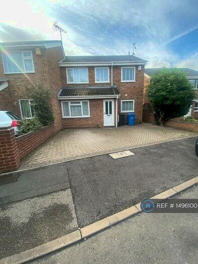 3 Bedroom Semi-Detached House To Rent In Bridle Close, Chellaston, Derby, DE73