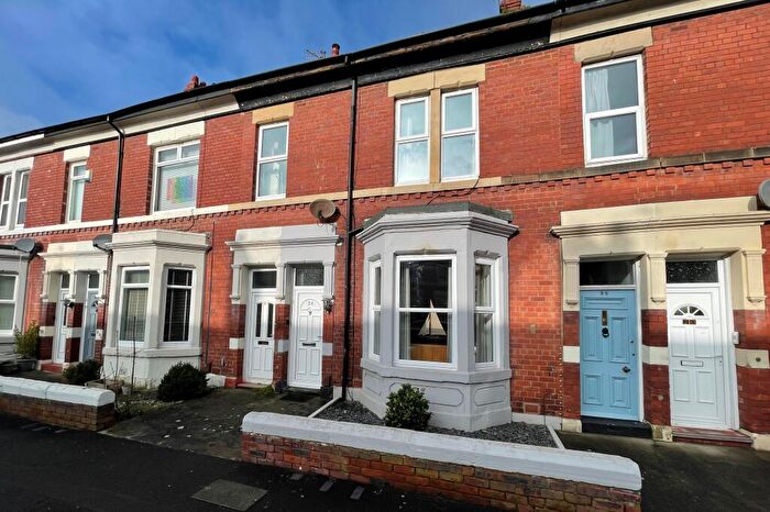 2 Bedroom Flat For Sale In Kielder Terrace, North Shields, Tyne & Wear, NE30