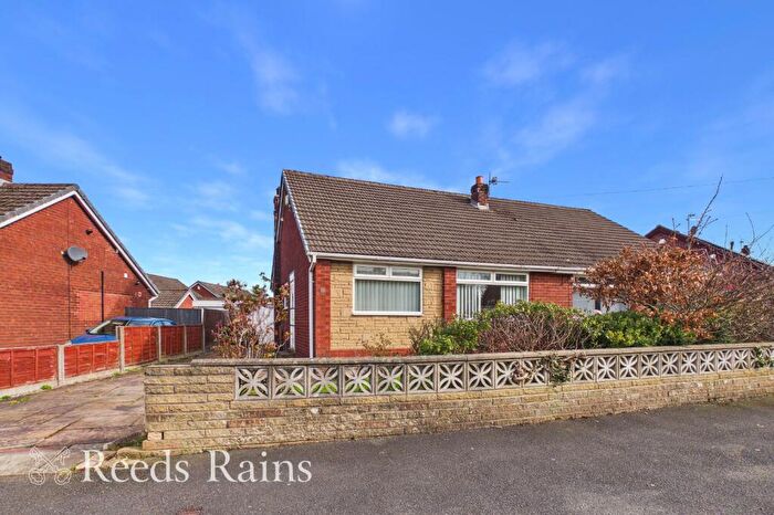 2 Bedroom Bungalow For Sale In Fairhaven Road, Leyland, Lancashire, PR25