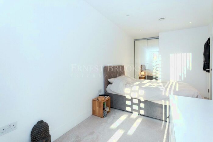 1 Bedroom Apartment To Rent In Claremont House, Quebec Way, Canada Water, SE16