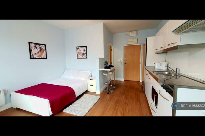 Studio To Rent In Majestic Court, Stoke-On-Trent, ST4