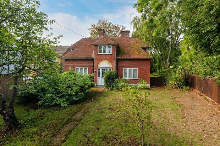4 Bedroom Detached House For Sale In Sturry Court Farm, Sturry Court Mews, Canterbury, CT2