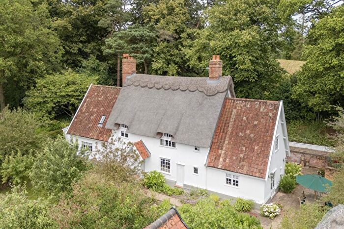 4 Bedroom Detached House For Sale In Shotesham All Saints, Norwich, NR15