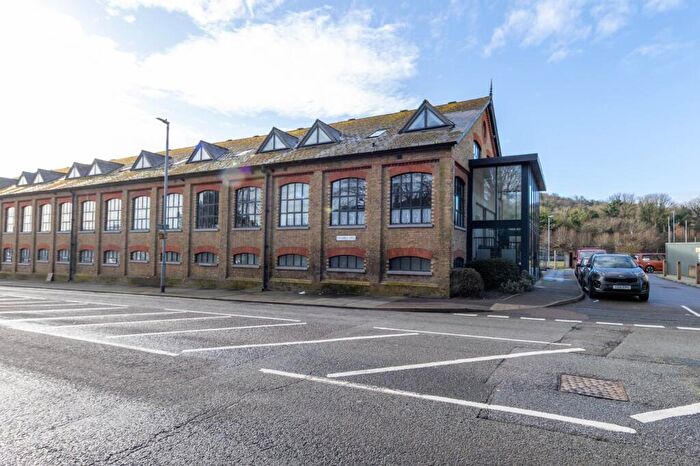 2 Bedroom Duplex For Sale In Crabble Hill, Dover, Kent, CT17