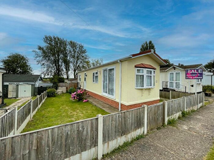 2 Bedroom Park Home For Sale In North End, Cummings Hall Lane, Noak Hill, Romford, RM3