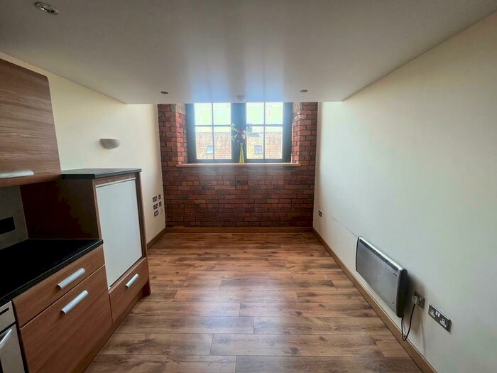 1 Bedroom Flat To Rent In Byron Street, Bradford, BD3