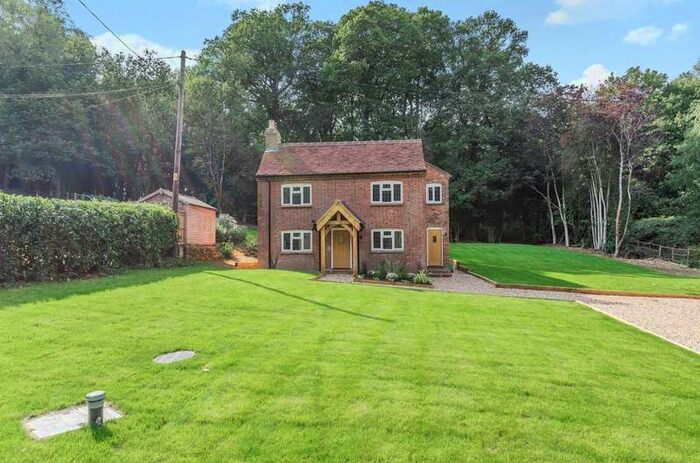 3 Bedroom Detached House For Sale In Northchapel, Petworth, GU28