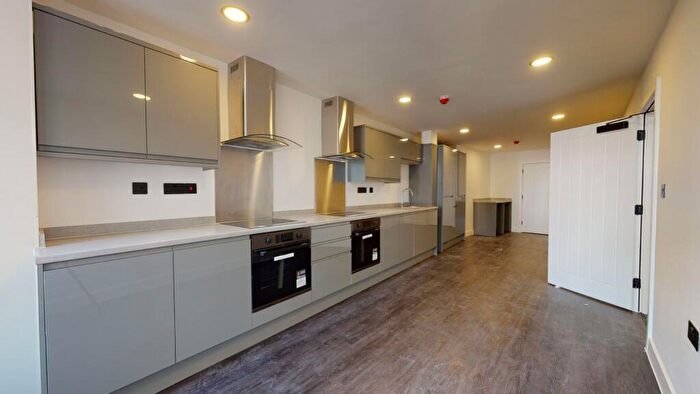 1 Bedroom Apartment To Rent In Flat, - Room D, Albert Street, Hounds Gate -, NG1