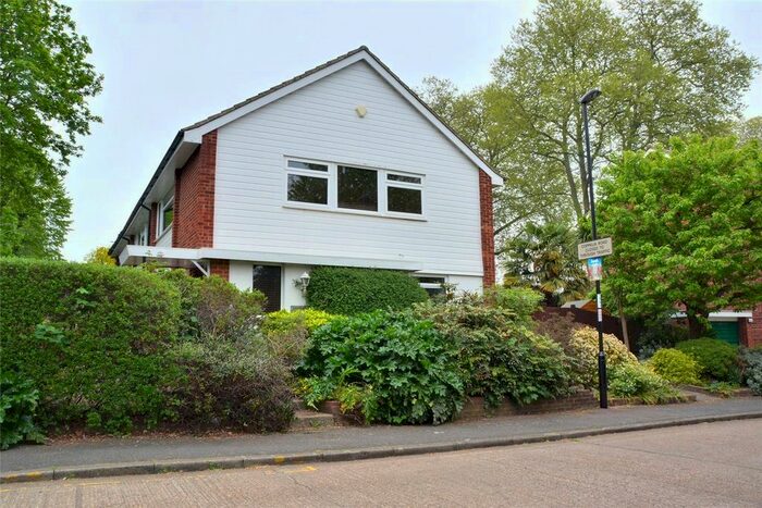 3 Bedroom End Of Terrace House To Rent In Foxwood Road, London, SE3