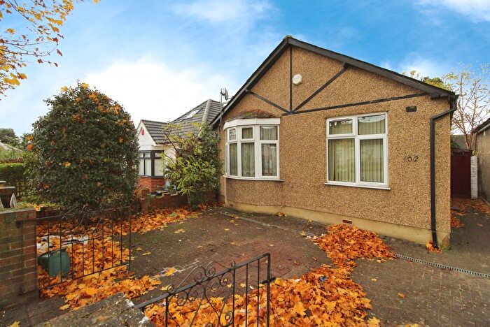 2 Bedroom Detached Bungalow To Rent In Eastmead Avenue, Greenford, UB6
