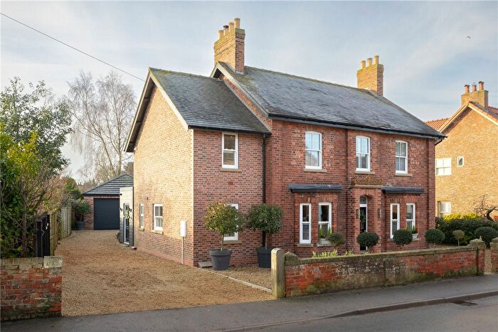 4 Bedroom Detached House For Sale In Alne Road, Tollerton, York, North Yorkshire, YO61
