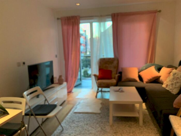 2 Bedroom Flat To Rent In Belgravia House, Dickens Yard, Longfield Avenue, London, W5