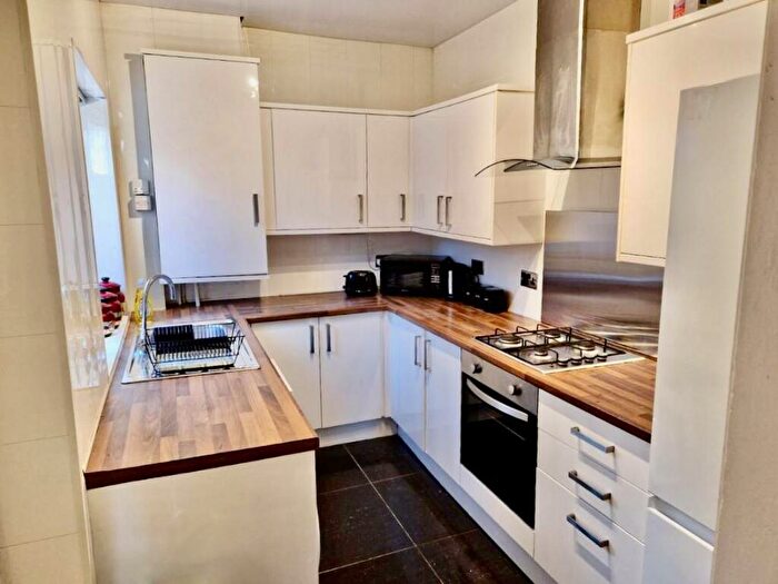 3 Bedroom End Of Terrace House For Sale In Lynn Street, Chester Le Street, DH3