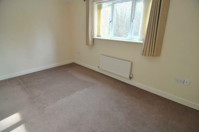 2 Bedroom Apartment To Rent In Haverhill Grove, Wombwell, S73