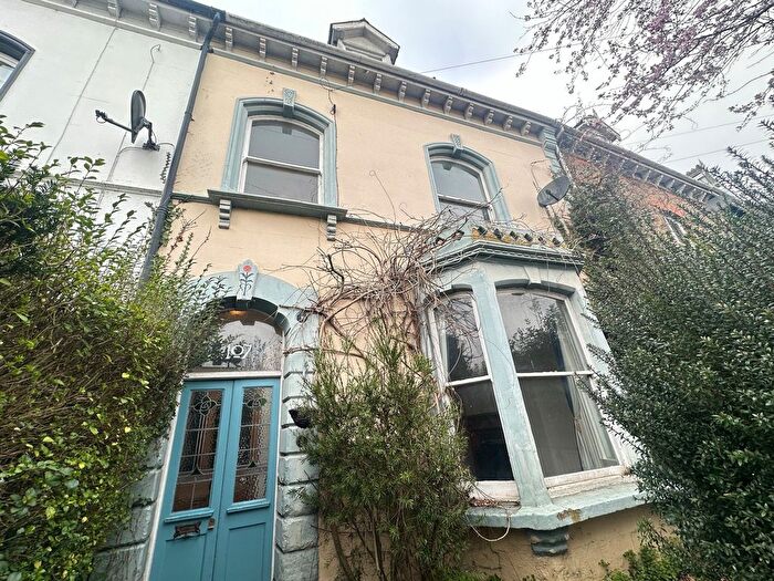 5 Bedroom Property To Rent In Staplegrove Road, Taunton, TA1