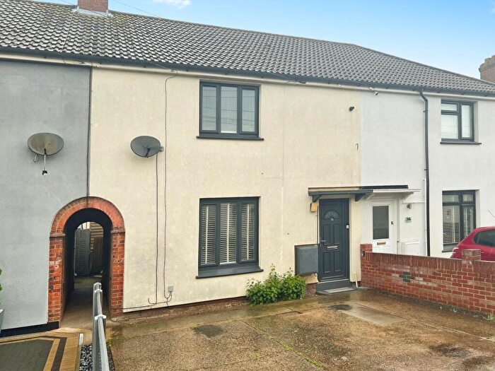 3 Bedroom Terraced House For Sale In Hossack Road Ipswich, IP3