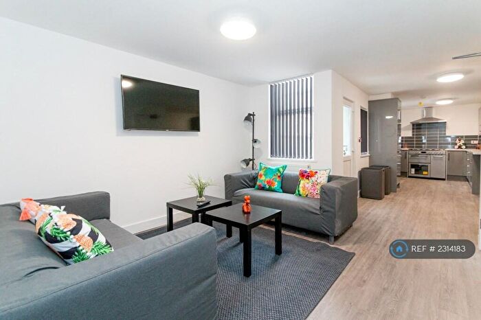 6 Bedroom Terraced House To Rent In Saxony Road, Liverpool, L7
