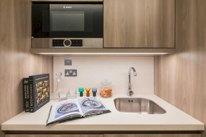 Studio To Rent In Finchley Road, London, NW3