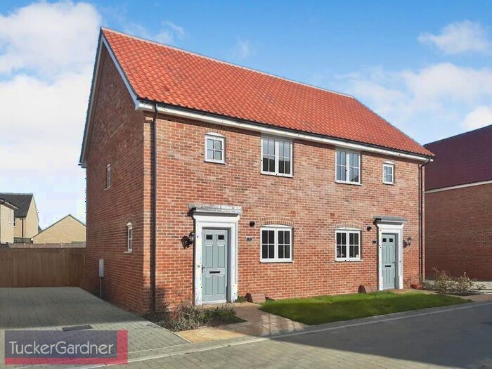 3 Bedroom Semi-Detached House To Rent In Sloe Gardens, Ely, CB6