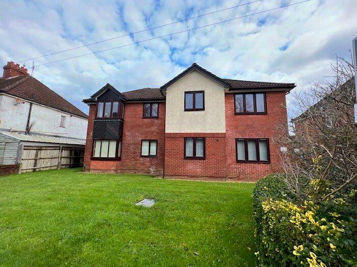 1 Bedroom Flat To Rent In Romsey Road, Southampton, Hampshire, SO16