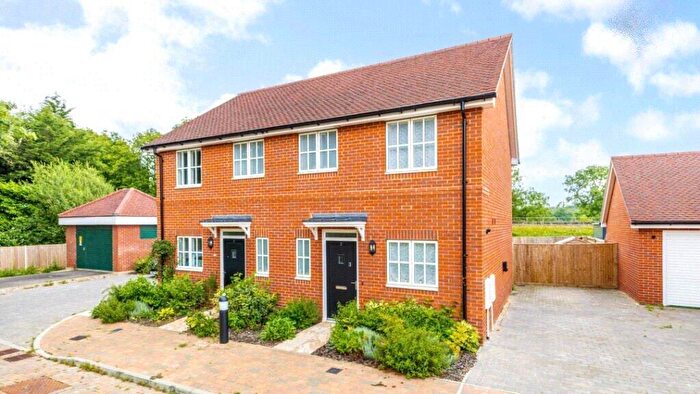 2 Bedroom Semi-Detached House For Sale In River Wey Close, Artington, Guildford, Surrey, GU3