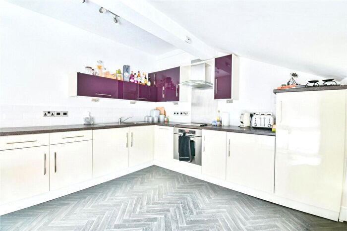 1 Bedroom Apartment To Rent In Orchard Street, West Didsbury, Manchester, M20